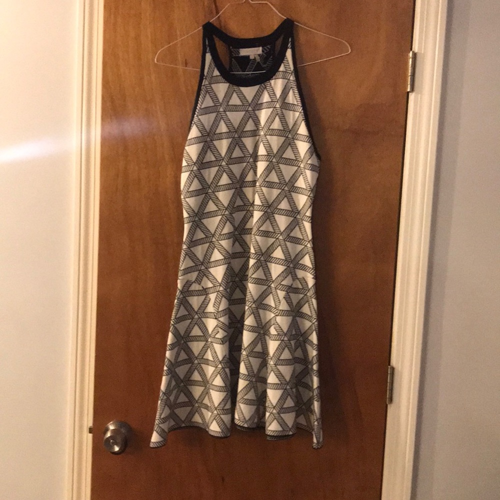 Black and white flair dress large